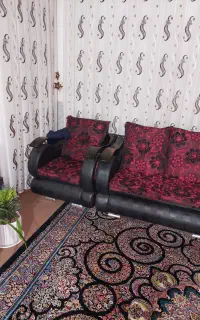 مبل ۹ نفره تمیز  بدون پارگی در حد