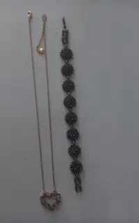 دستبندوگردنبند