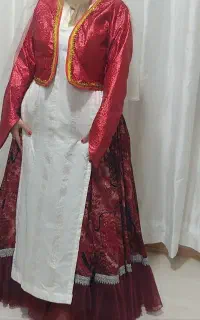 خیاطی لباس لری زنانه