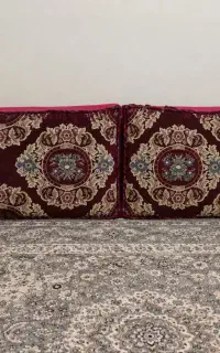 دو عدد پشتی