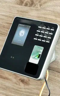 دستگاه حضورغیاب تشخیص چهره+اثرانگشت+باتری داخلی