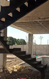 ساخت انواع پله گرد و سازه‌های فلزی