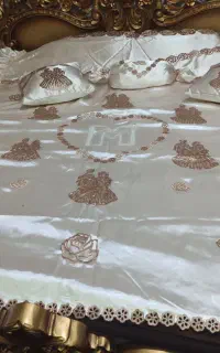 رو تختی هویه کاری شده