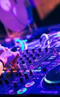 دیجی خانم آقا سیستم صوت