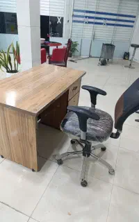 میز وصندلی