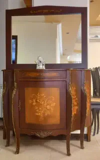 مبلمان و بوفه ویترین