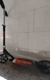 اسکوتر کاملا نو