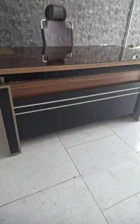 میزمدیریت وصندلی