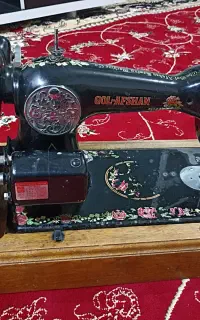چرخ خیاطی قدیمی