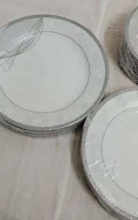 سرویس ظرف چینی ۱۲ نفره ۱۳۸ پارچه برند ژاپن