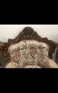 مبلمان استیل همراه با میز