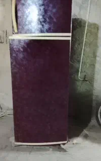یخچال کاملاً سالم