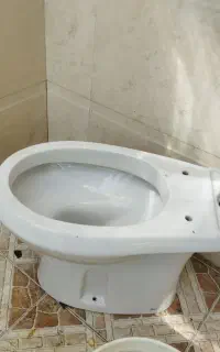 دستشویی فرنگی نو اصلا استفاده نشده