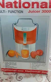 آبمیوه گیری ۲ کاره ناسیونال اصل با کارتن و لوازم