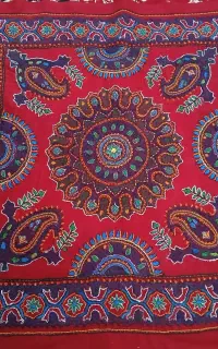 بقچه یک دریک پرده رانر رومیزی