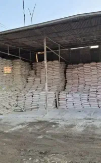 استخدام شاگرد و کارگر برای حمل مصالح ساختمانی