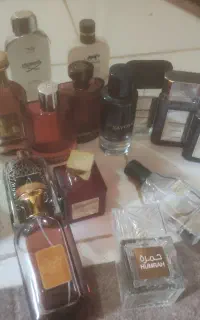 شیشه عطر خالی کسی خواست در خدمتم