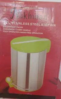 فروش ست چاقو و ملاقه و کفگیر و سطل زباله