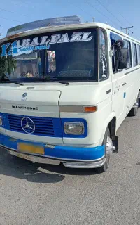 فروشی یک دستگاه مینی بوس بنز مدل 71