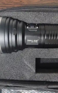 چراغ‌قوه SMALL SUN T170 نو در کیف زیر قیمت