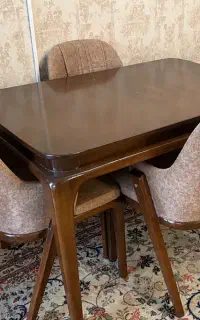 میز غذاخوری