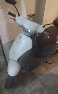 سوزوکی لتس 4 در حد نو