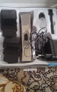 ماشین اصلاح تمیز