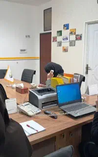 نیروی اداری خانم