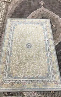 فرش ۱در۱ونیم،لوسترفلزی،میز،گاز رومیزی ،ظرف