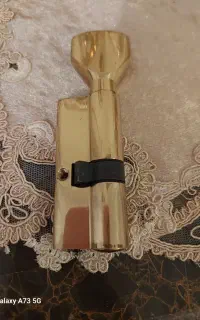 قفل بسیار قدیمی برنجه