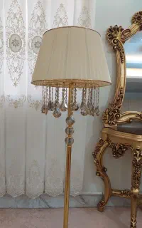 آباژور ایستاده کاملا سالم