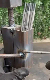 استخدام نیروی فنی