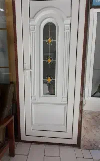 ساخت درب پنجره یو پی وی سی وتوری پشه بند  آهن