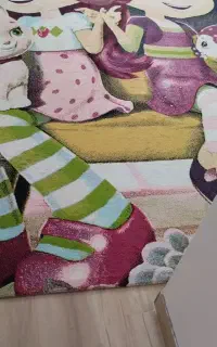 فرش طرح دخترانه