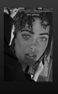 قبول سفارش طراحی چهره سیاه قلم و مدادرنگی