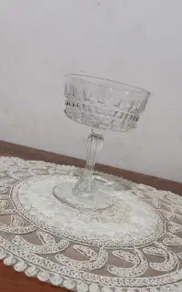 بستنی خوری