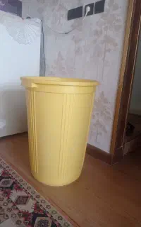 سطل پلاستیکی خیلی بزرگ