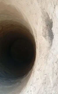 حفر چاه وتخریب ساختمان
