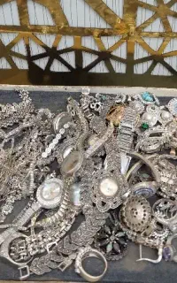 خریدنقره غیر قابل استفاده و کهنه با قیمتی استثنای