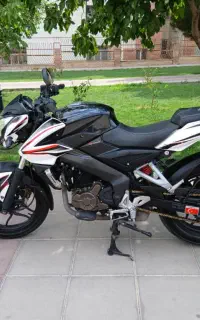 موتور سیکلت ان اس 200