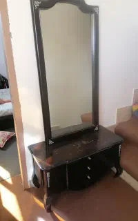 آینه و کنسول