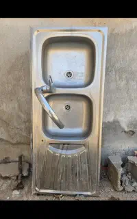 سینک دو قلو سالم با شیر