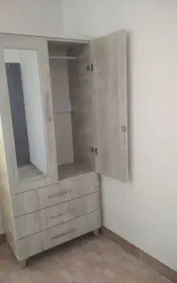 کمد لباس سه کشو با اینه سالم درحد نو