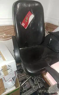 صندلی اداری در حد نو