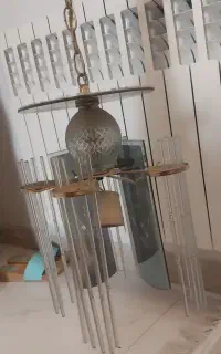دو عدد لوستر و میز
