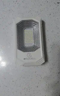 پروژکتور شارژی خورشیدی سری پرتابل
