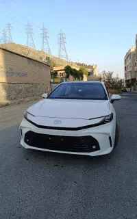 تویوتا کمری هیبریدی