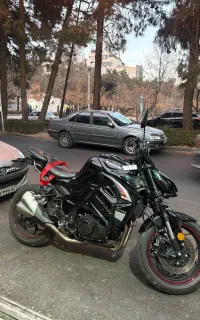 کاوازاکی طرح Z1000