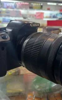 دوربین لنز 18-200 سالم و تمیز