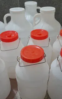 دبه ۷ و۱۲ کیلویی وسطل ۲ کیلویی